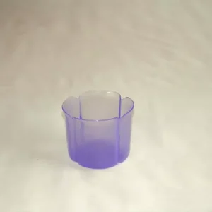 Virágtartó kaspó, szirom formájú, 8 cm, átlátszó lila műanyag (211) Árengedmény